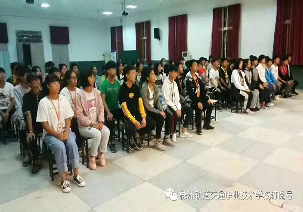 優(yōu)秀——月度寢室評比！