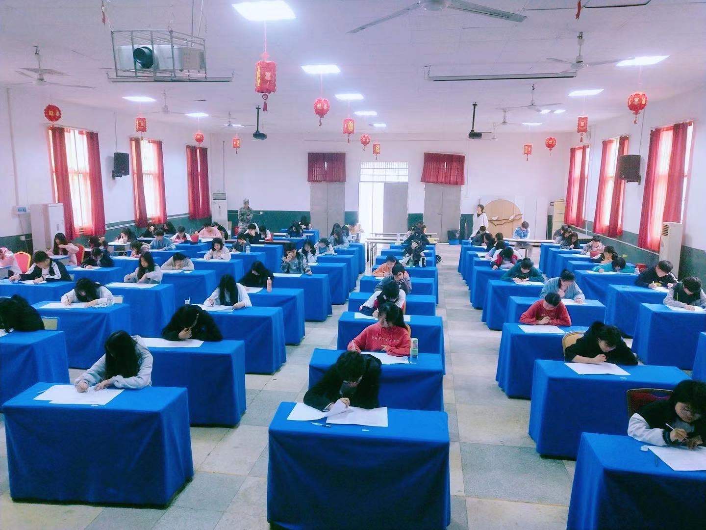 勤奮學習，不斷進取- 我校2021年上學期期中考試順利完成